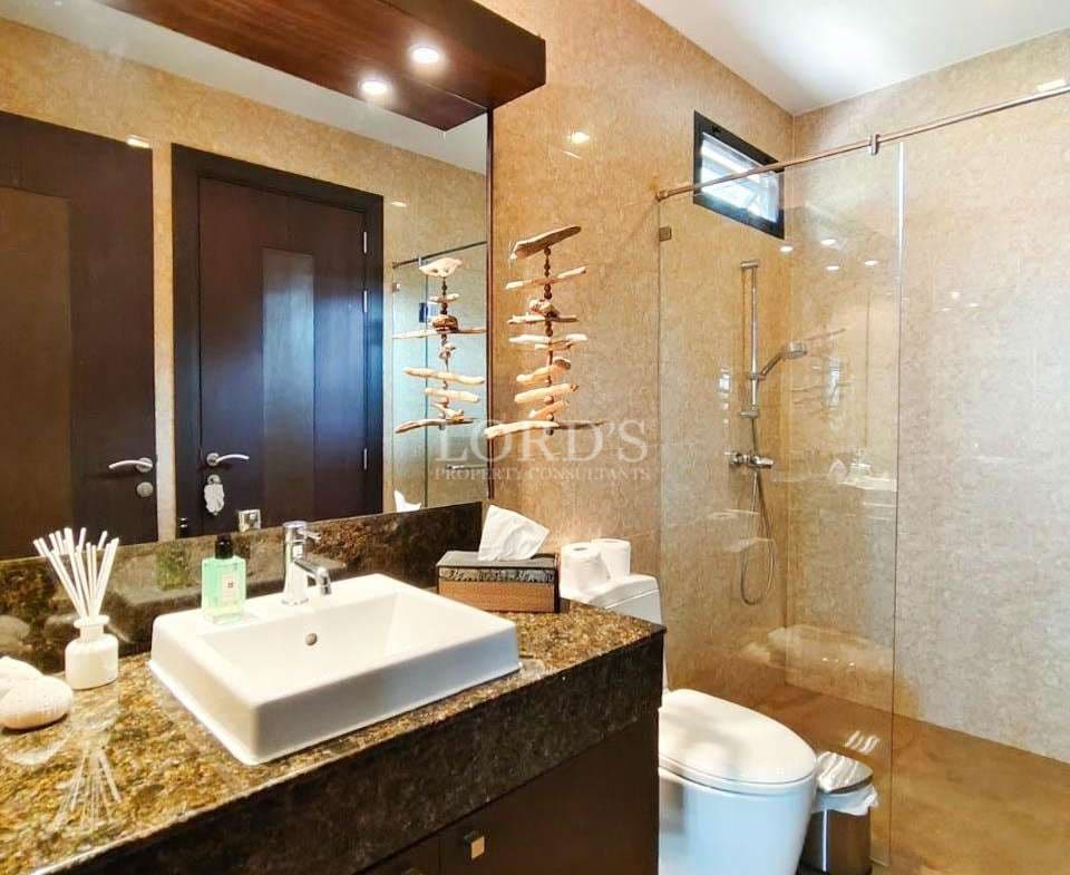960
