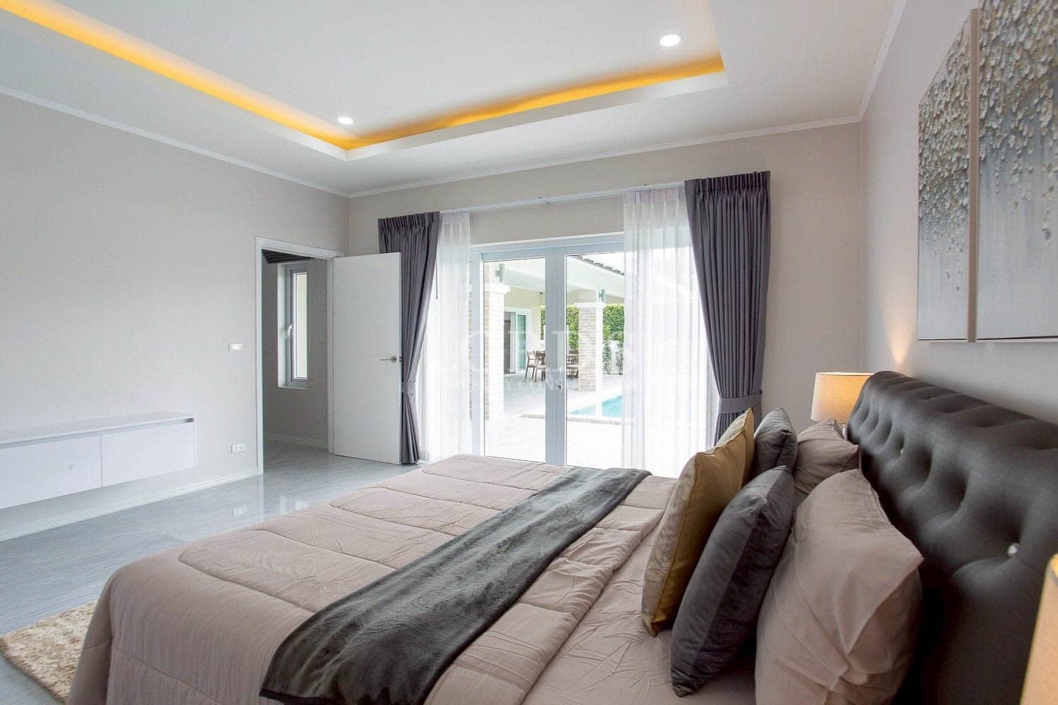 Luxury Bedroom