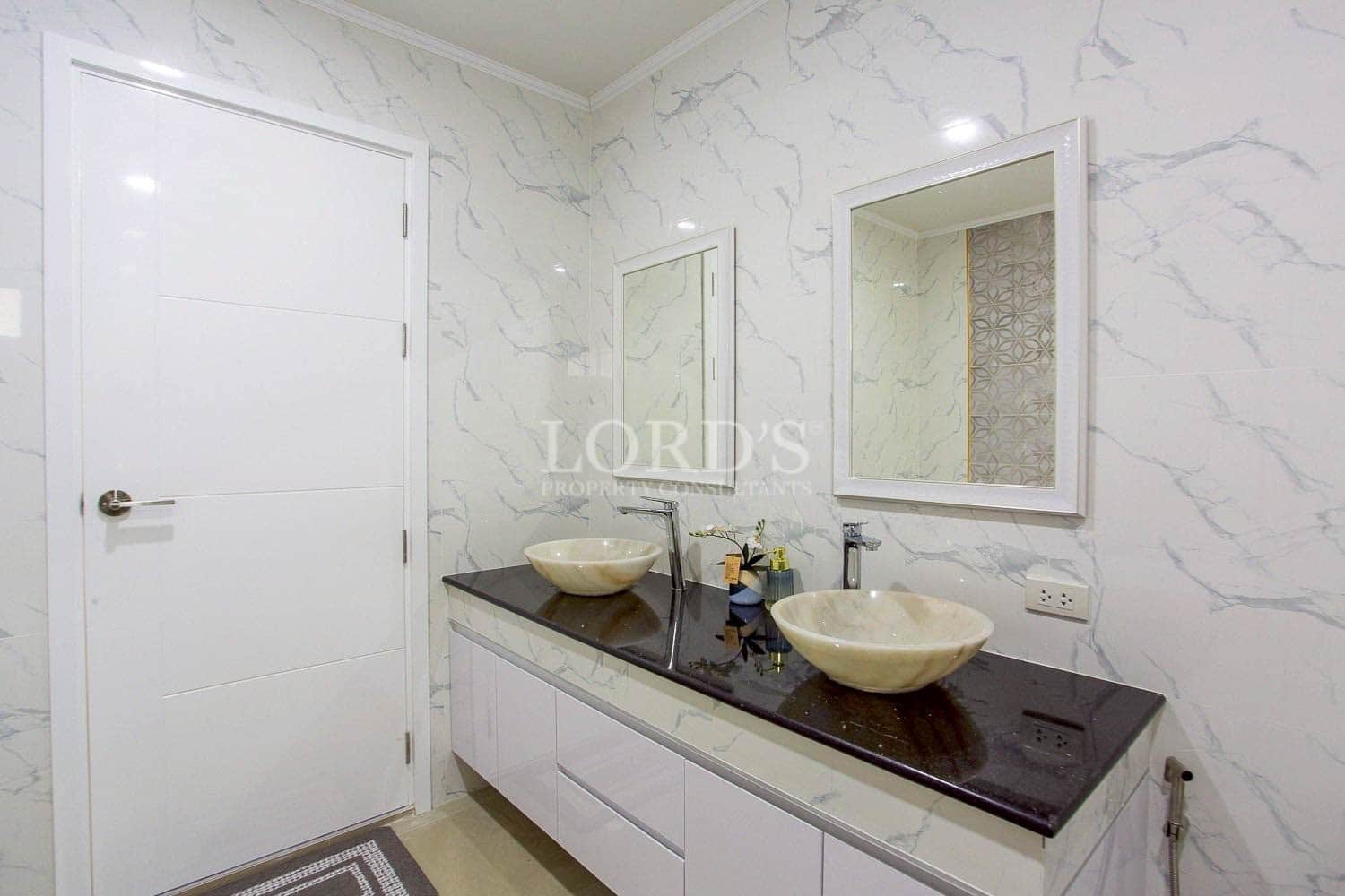 Luxury washroom