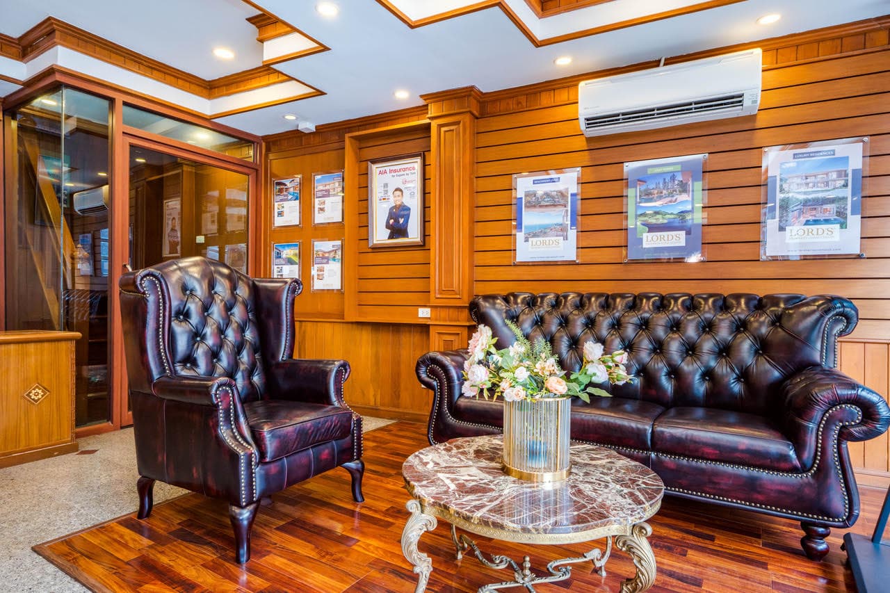 Classic office lounge