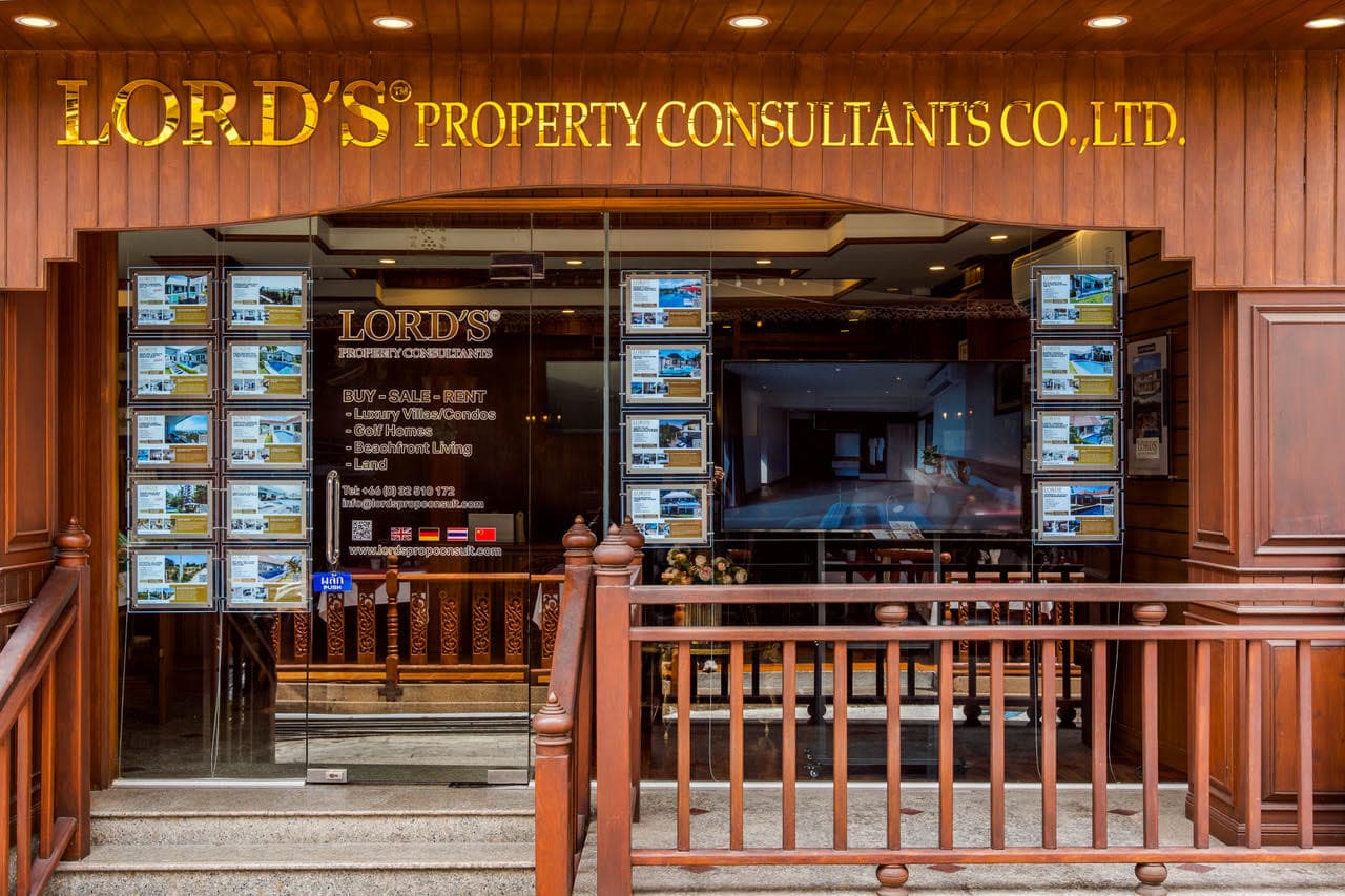 Real estate consultancy office